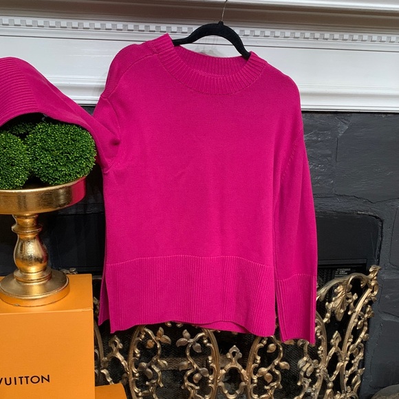 GAP Sweaters - GAP Vibrant Fuchsia Crew Neck Sweater